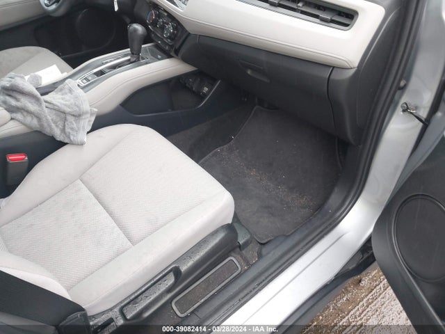 Honda HR-V LX 2017 3CZRU6H3XHG707198 Image 5