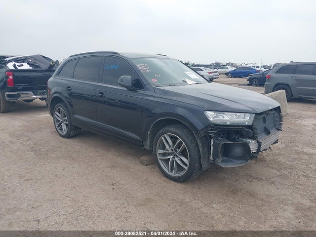 2018 WA1VAAF73JD006781 main image