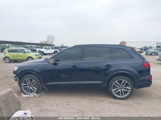 Audi Q7 3.0t Premium 2018 WA1VAAF73JD006781 Image 12