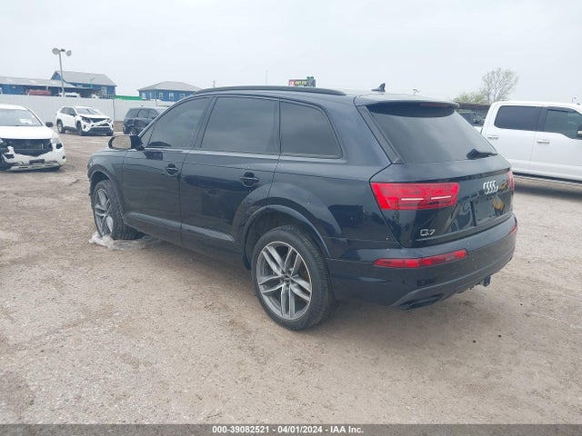 Audi Q7 3.0t Premium 2018 WA1VAAF73JD006781 Image 3