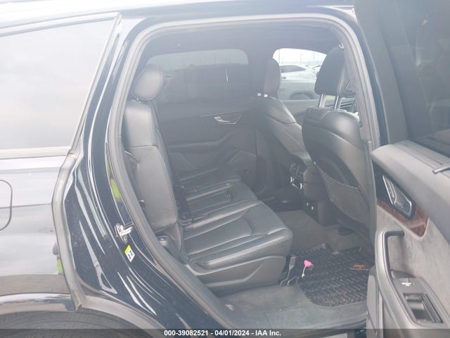 Audi Q7 3.0t Premium 2018 WA1VAAF73JD006781 Image 8