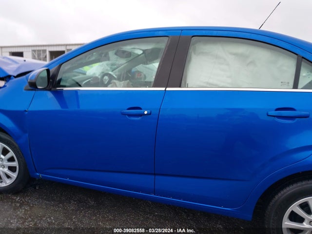 Chevrolet Sonic Lt Auto 2017 1G1JD5SH6H4126806 Image 13
