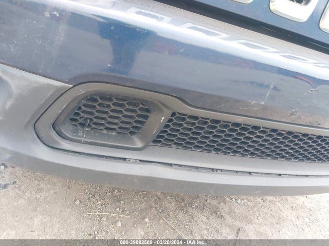 1C4PJMLB9JD530607 Jeep Cherokee Latitude Plus 4x4