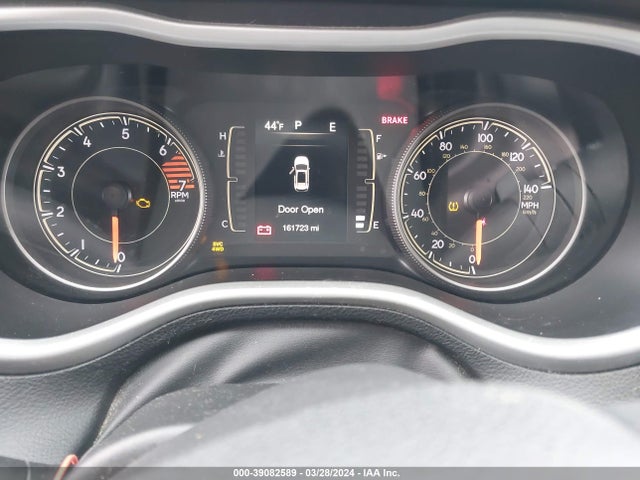 1C4PJMLB9JD530607 Jeep Cherokee Latitude Plus 4x4