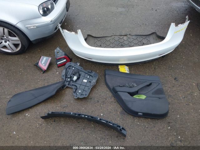 5YJ3E1EA8JF018450 Tesla Model 3 Long Range/mid Range