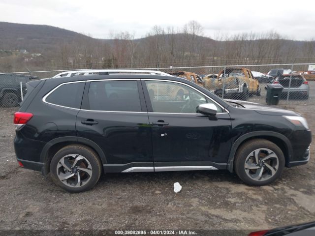 JF2SKARC1PH486031 Subaru Forester Touring