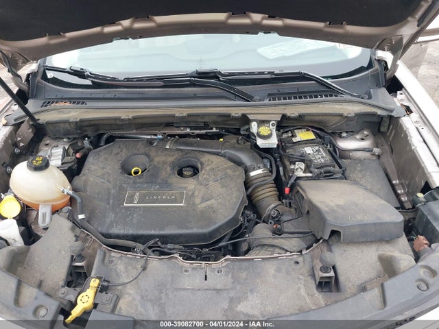 5LMCJ1C9XJUL32380 Lincoln Mkc Premiere