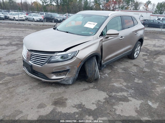 5LMCJ1C9XJUL32380 Lincoln Mkc Premiere