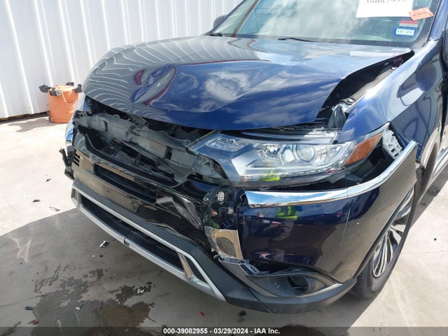 JA4AD2A37KZ006819 Mitsubishi Outlander Es