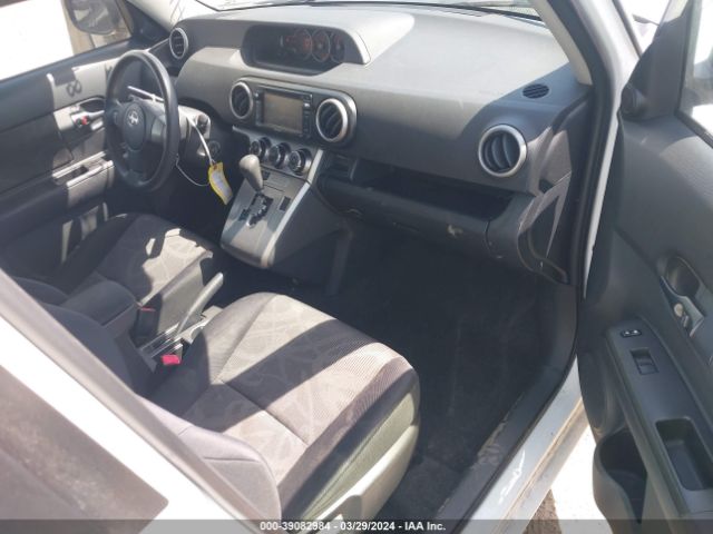 JTLZE4FE1EJ055646 Scion XB