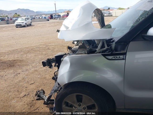 KIA Soul 2015 KNDJN2A2XF7791851 Image 6