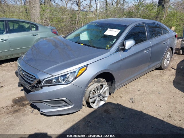 Hyundai SONATA SE 2016 5NPE24AF8GH299194 Image 2
