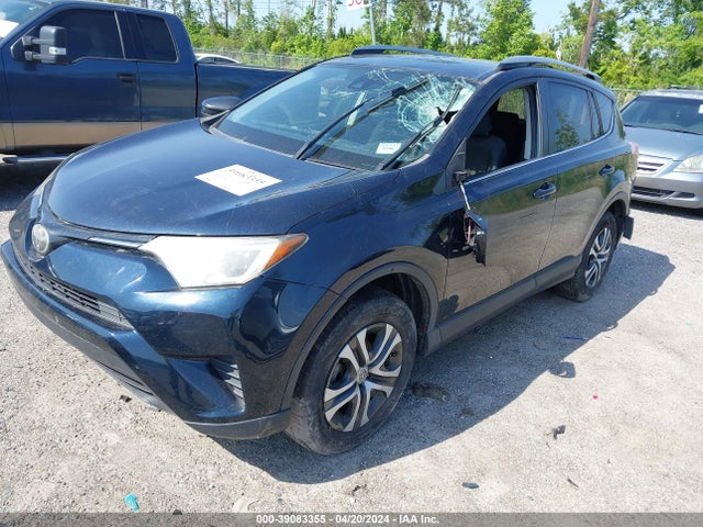 Toyota RAV4 LE 2018 JTMZFREV3JJ722511 Image 2