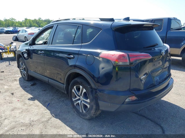 Toyota RAV4 LE 2018 JTMZFREV3JJ722511 Image 3