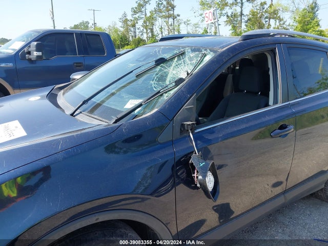 Toyota RAV4 LE 2018 JTMZFREV3JJ722511 Image 6
