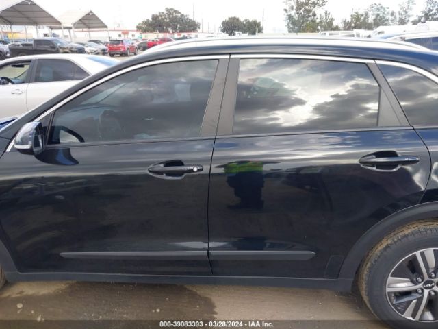 KNDCE3LCXN5489782 KIA Niro Ex Premium