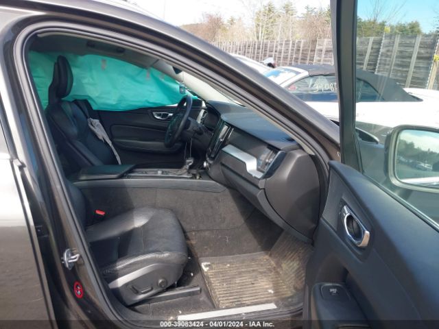 YV4A22RK6J1092836 Volvo Xc60 T6 Momentum