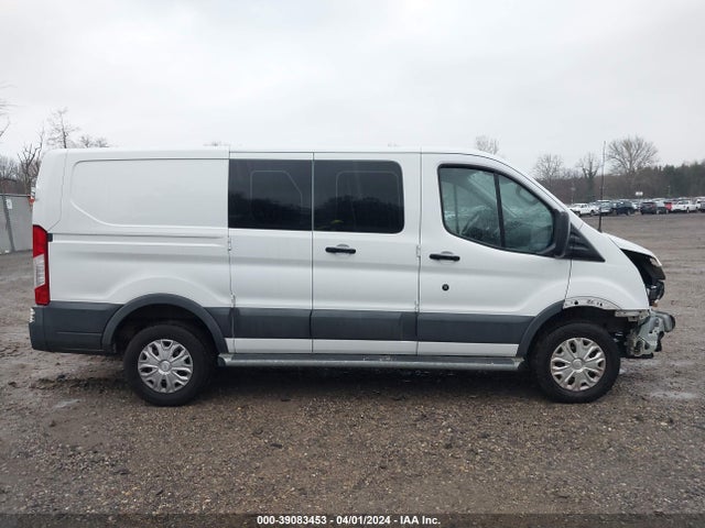 Ford Transit-250 2016 1FTYR1ZMXGKB03980 Image 13
