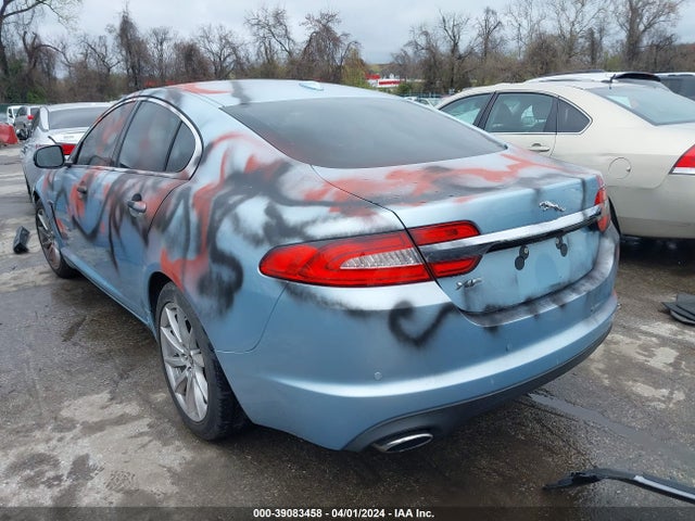 2012 JAGUAR XF SAJWA0FB0CLS53467 Photo 2