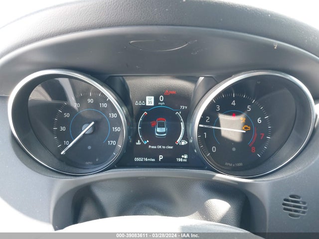 SADCJ2GX2KA368559 Jaguar F-pace 25t Premium/30t Premium