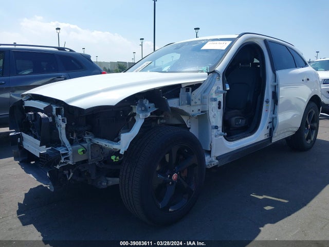 SADCJ2GX2KA368559 Jaguar F-pace 25t Premium/30t Premium