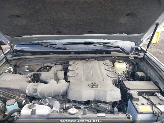 Toyota 4runner Limited 2021 JTEKU5JR6M5950570 Image 10