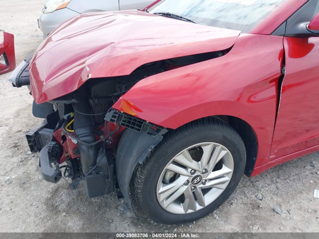 KMHD84LF2KU817480 Hyundai ELANTRA SEL
