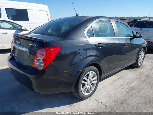 Chevrolet Sonic Lt Auto 2015 1G1JC5SG3F4214879 Image 4