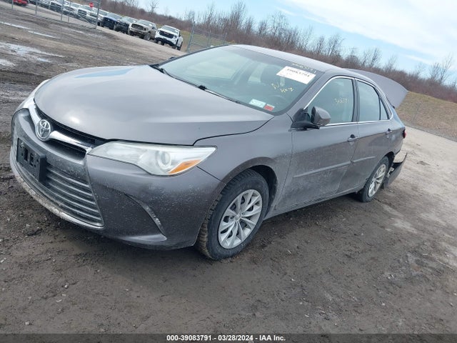 Toyota CAMRY LE 2016 4T4BF1FK1GR567179 Image 2