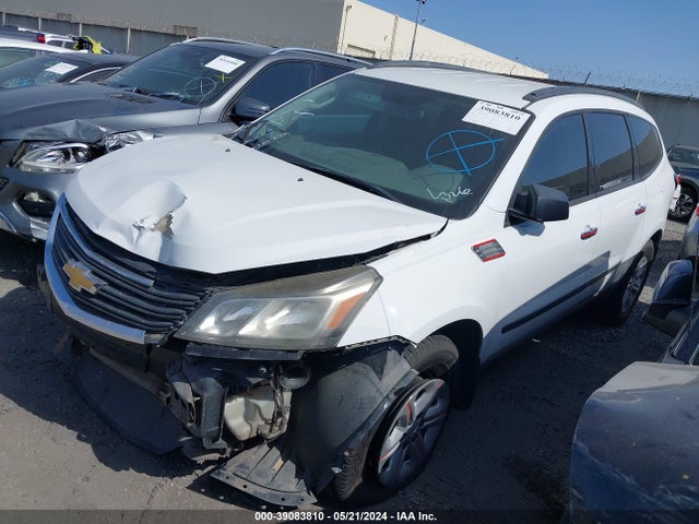 Chevrolet Traverse Ls 2017 1GNKRFKD8HJ160481 Image 2