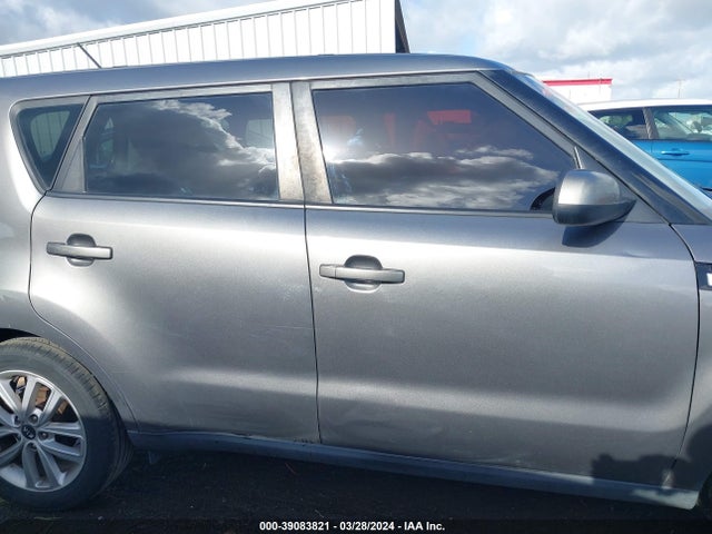 KIA SOUL + 2018 KNDJP3A53J7558445 Image 14