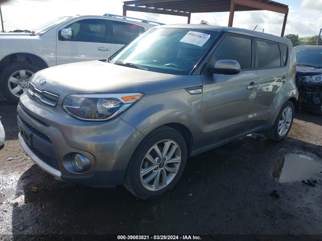 KIA SOUL + 2018 KNDJP3A53J7558445 Image 2