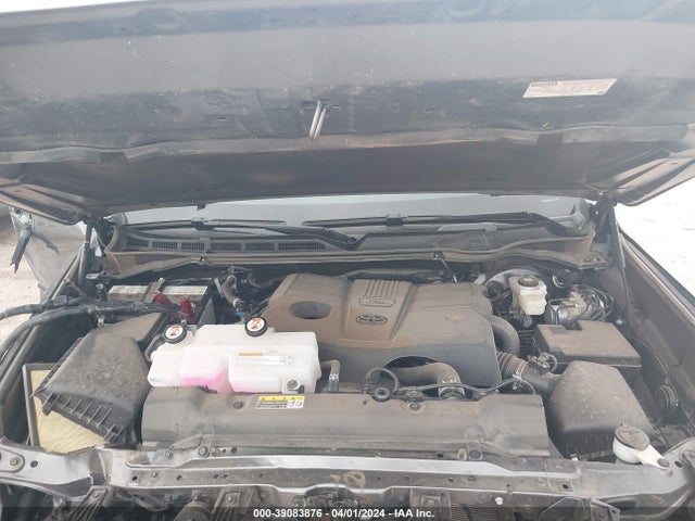 Toyota Tundra Platinum 2023 5TFNA5DB3PX095957 Image 10