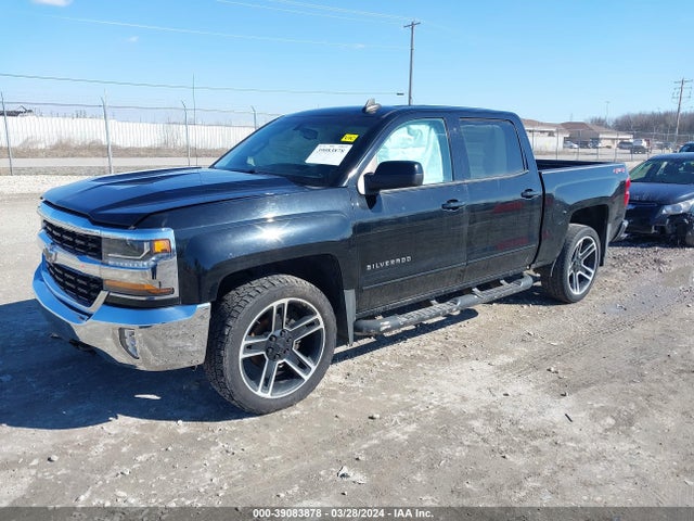 Chevrolet Silverado 1500 1lt 2018 3GCUKREC4JG221066 Image 2