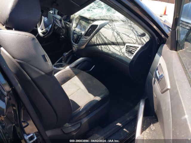 KMHTC6AD3GU251490 Hyundai Veloster
