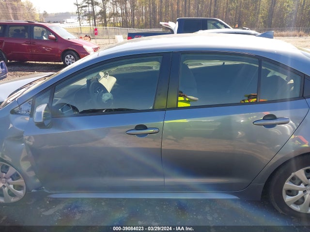 Toyota COROLLA LE 2022 JTDEPMAE3N3016606 Image 13