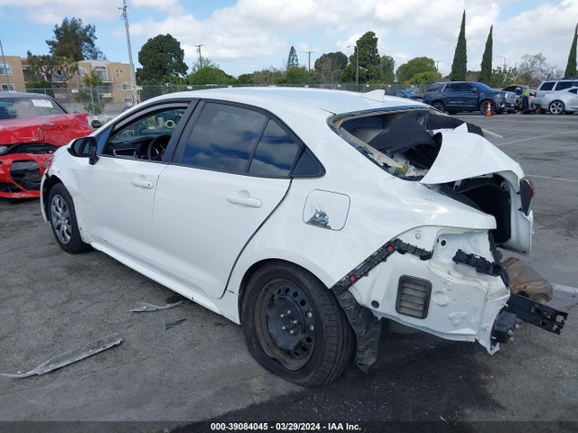 Toyota COROLLA LE 2021 5YFEPMAE2MP195369 Image 3