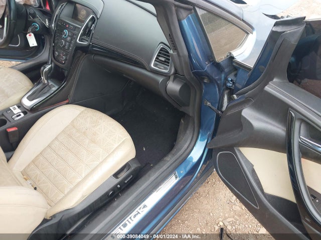 W04WT3N52GG091873 Buick Cascada Premium