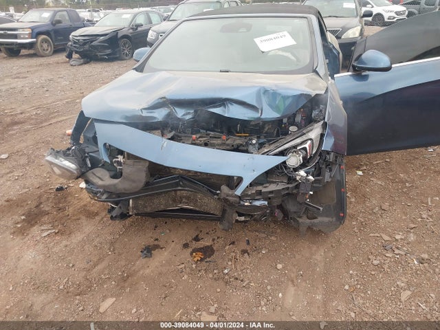 W04WT3N52GG091873 Buick Cascada Premium