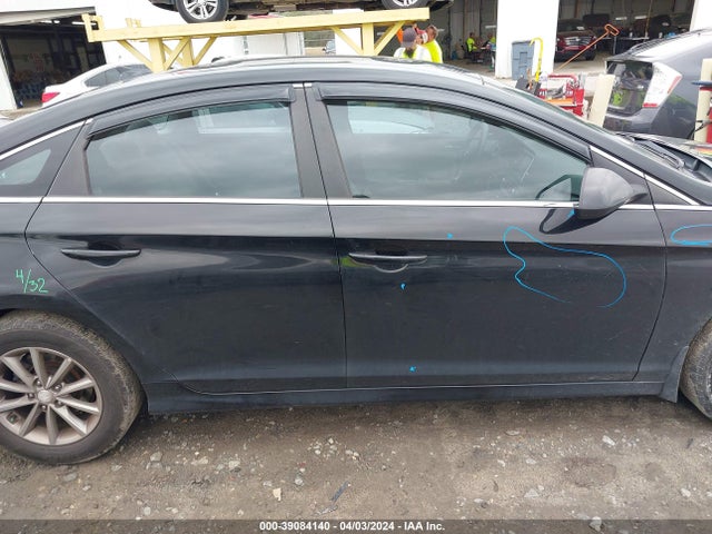Hyundai SONATA SE 2018 5NPE24AF0JH680531 Image 14