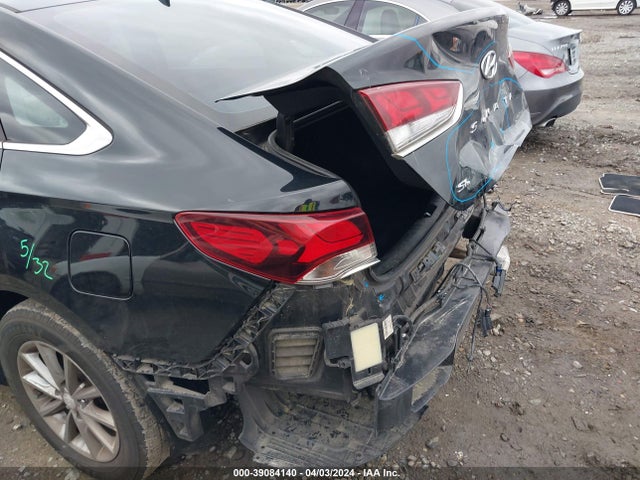 Hyundai SONATA SE 2018 5NPE24AF0JH680531 Image 18