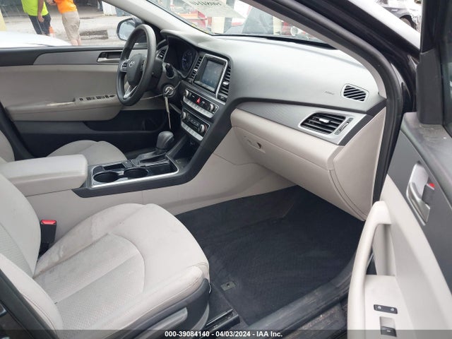 Hyundai SONATA SE 2018 5NPE24AF0JH680531 Image 5