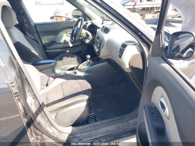 KNDJN2A23F7812247 KIA Soul