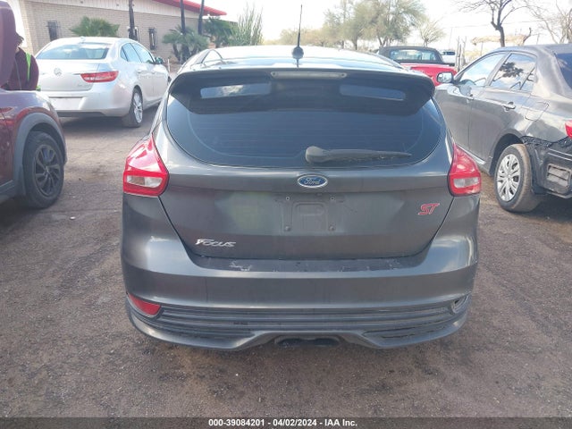 Ford FOCUS ST 2015 1FADP3L93FL314568 Image 16