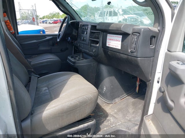 Chevrolet Express 2500 Work Van 2015 1GCWGFCF0F1103785 Image 5