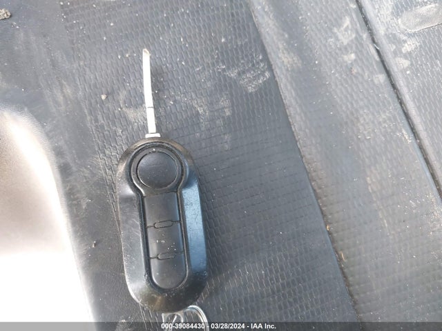 3C6TRVAG0JE135393 RAM Promaster 1500 Low Roof 136 Wb