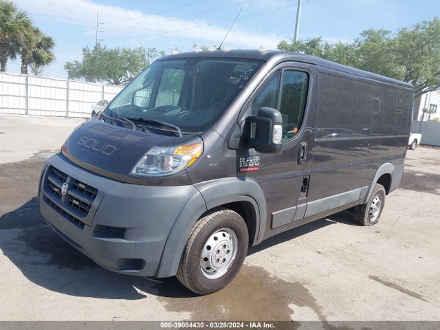 3C6TRVAG0JE135393 RAM Promaster 1500 Low Roof 136 Wb
