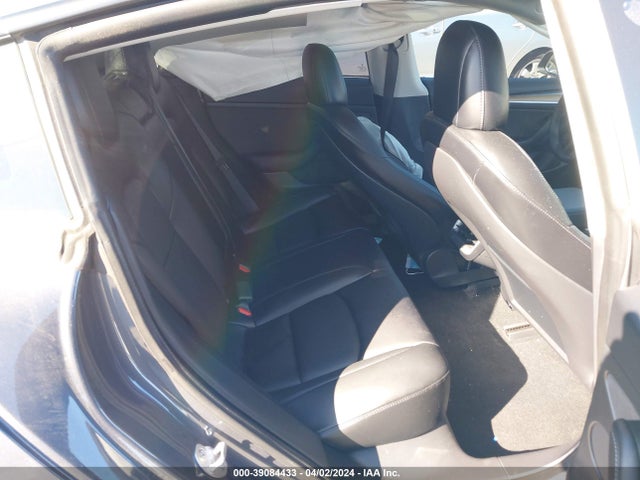 Tesla Model 3 Rear-wheel Drive 2022 5YJ3E1EA1NF297603 Image 8