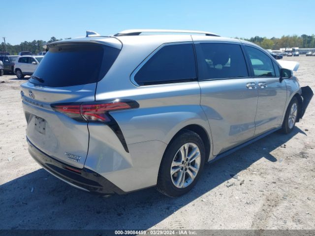 5TDESKFC9MS001695 Toyota Sienna Platinum