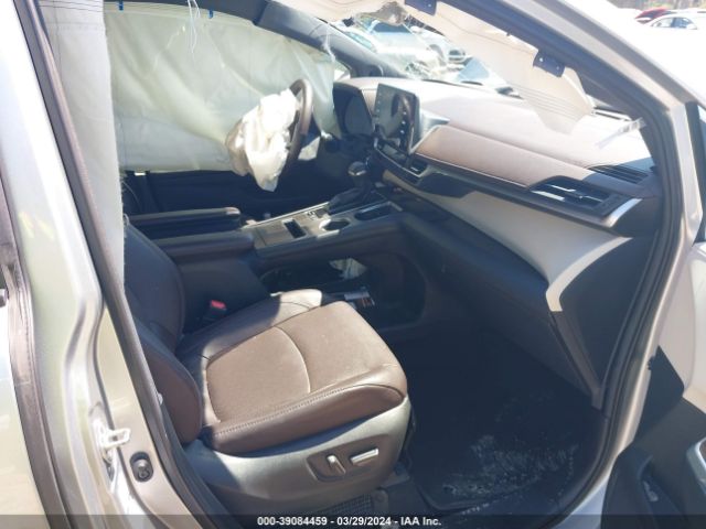 5TDESKFC9MS001695 Toyota Sienna Platinum